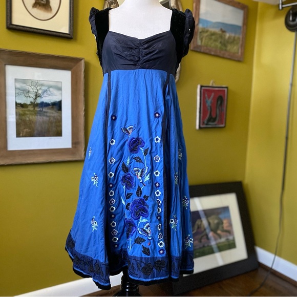 Anthropologie Dresses & Skirts - Anthropologie Lithe Silent solstice dress